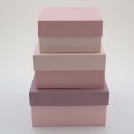 Коробка Румяна 18х18х9,5см Ч44738-1