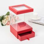 Коробка Красный квадрат 18х18х28,5см для цветов и конфет 3006851-РАСПРОДАЖА