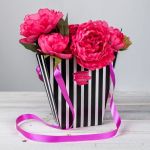 Пакет для цветов Летай от счастья вертикальные полоски 23х23х13см 2520012