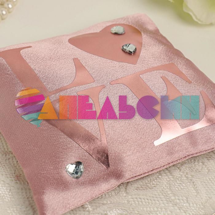 Подушечка для колец LOVE розовый 14х14см 7087450